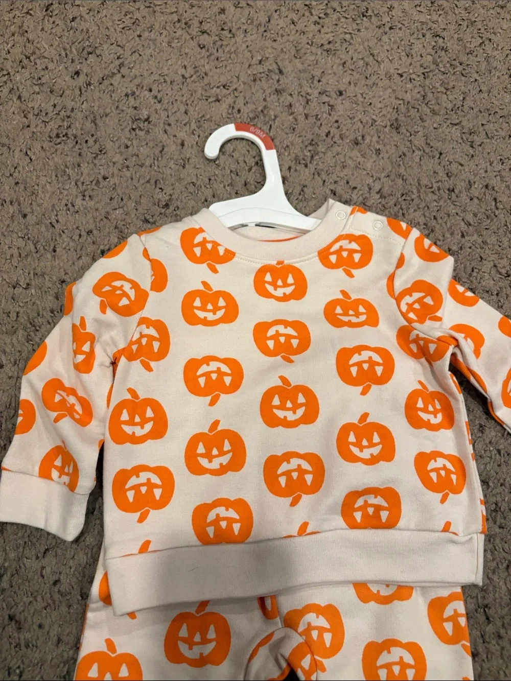 Target Cream and Orange Pumpkin Print Kids Halloween Two-Piece Outfit - Picture 3 of 4